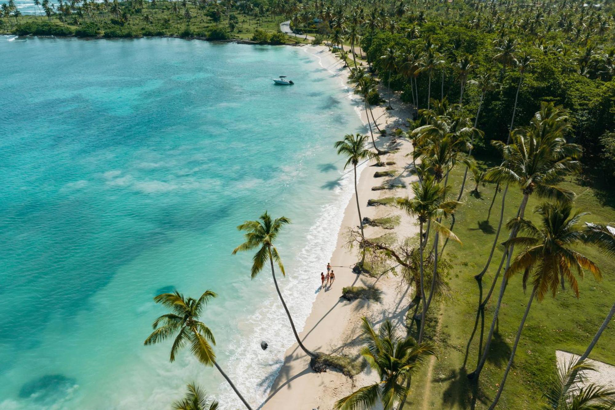 Wyndham Alltra Samana All Inclusive Resort Exterior photo